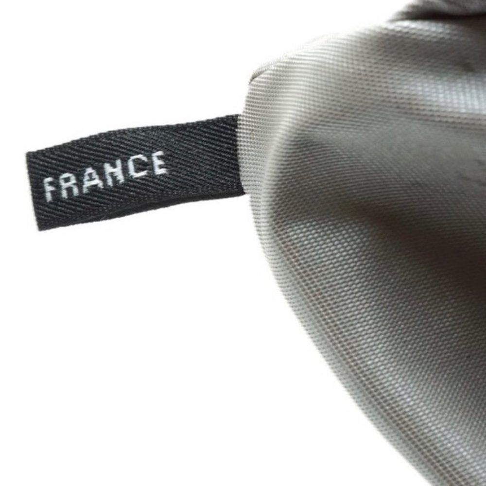 SALE! RARE - PREOWNED Chanel Silicone Gray Handbag - Picture 4 of 16